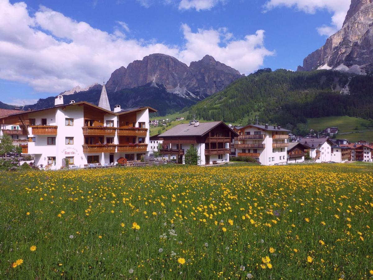 Garni Raetia Hotel Corvara In Badia Exterior photo